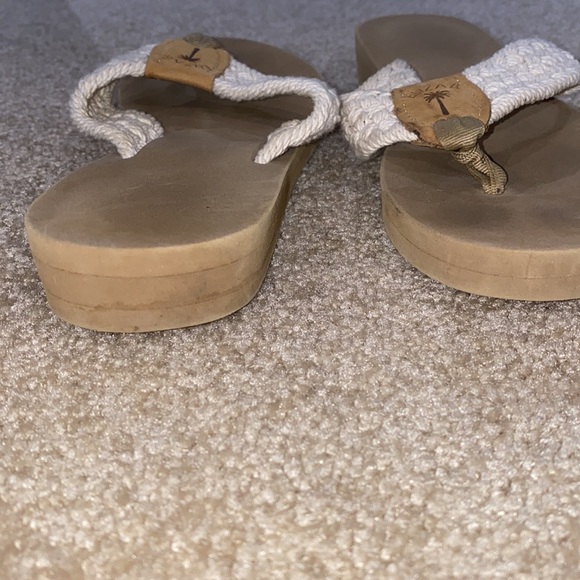 Eliza B flip flops - Picture 3 of 3